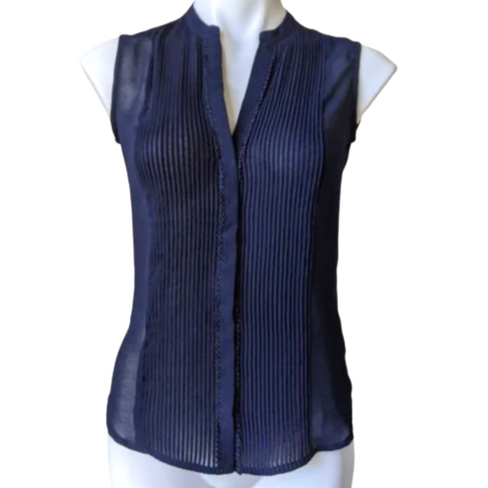 🌼 FATE Alameda PinTuck Button up V-Neck Blouse, Navy XS NWT